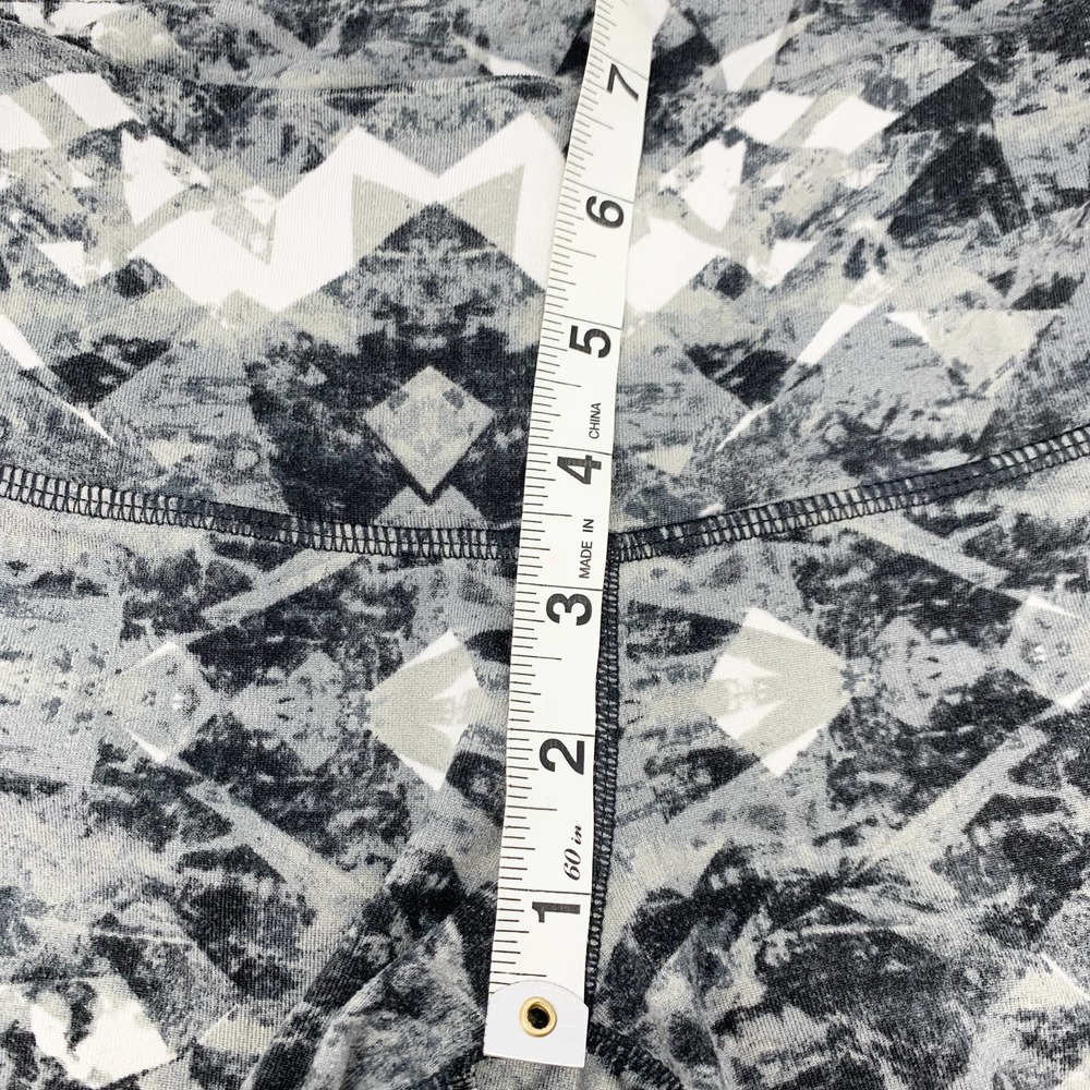 Athleta Cropped Pattern Legging Tights Black Gray - image 3